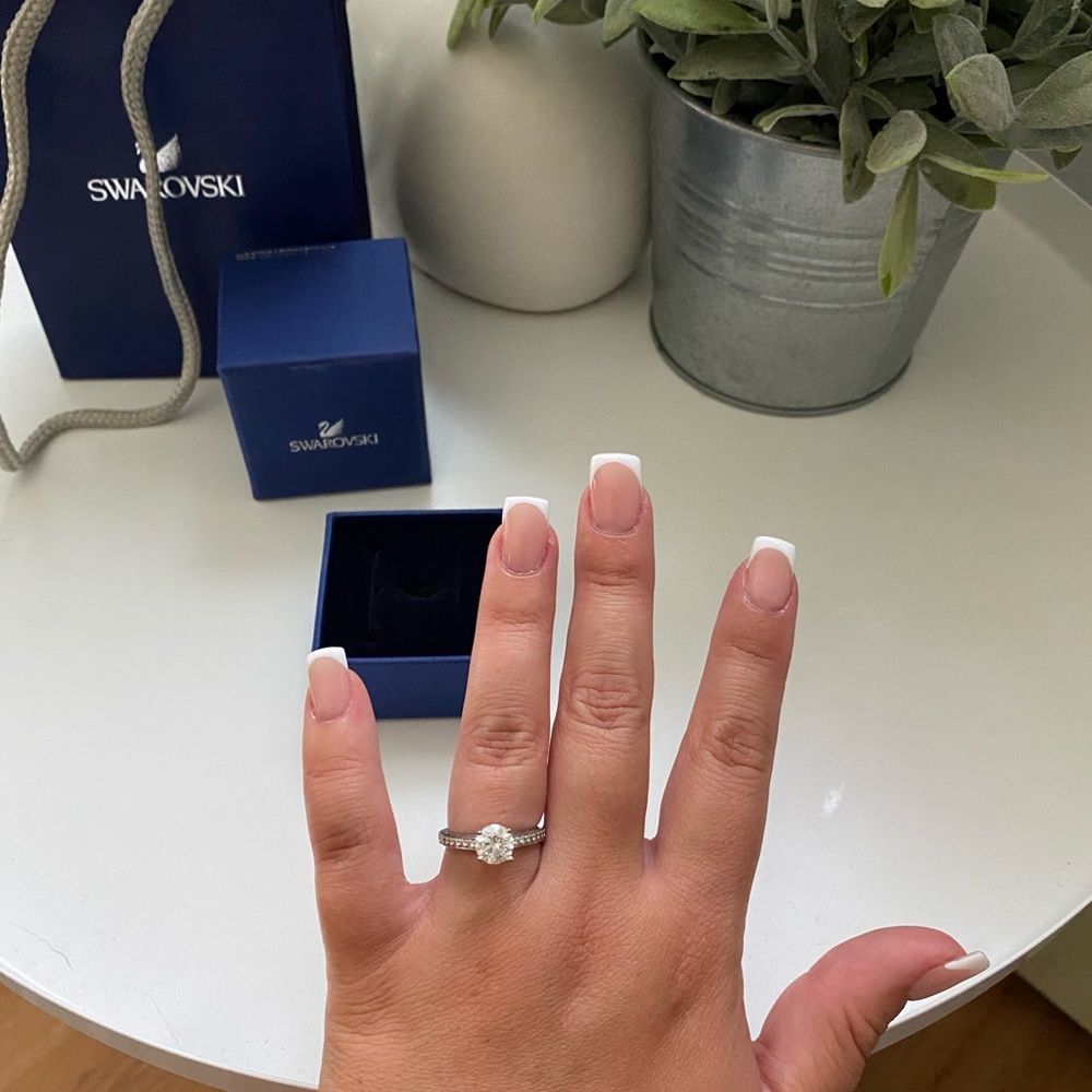 Swarovski ring - Picture 4 of 5